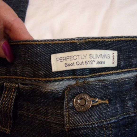 Levi's Perfect Slimming Jeans Boot Cut Size 14 M - Picture 2 of 5
